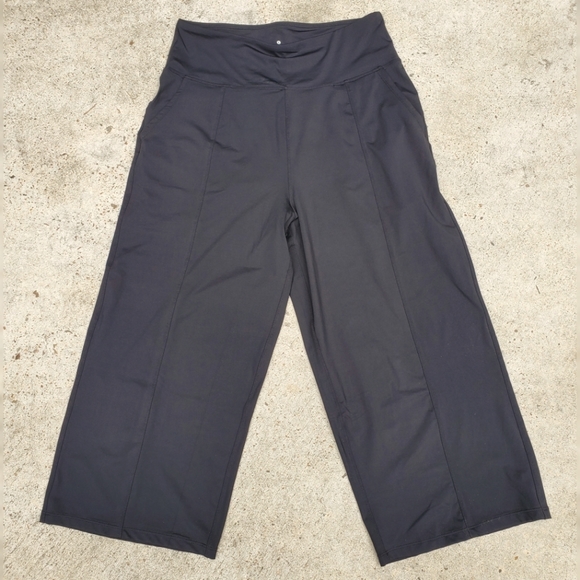 None Pants - Culottes Gaucho Pants Athletic Workout Size‎ XL